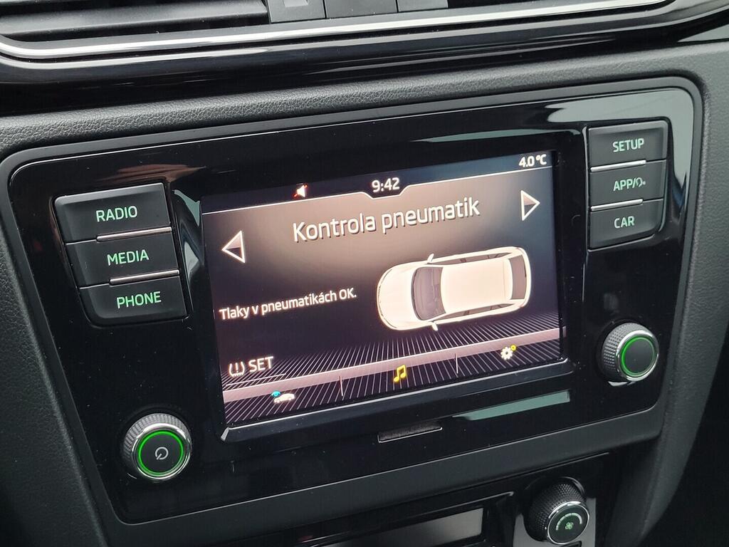 O619V07687_24.webp_RAPID Style 1.0 TSI 70 kW automat