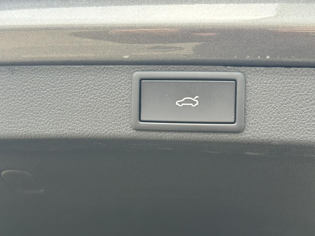 O619V07692_33.webp_OCTAVIA Top Selection 1.5 TSI 110 kW manuál, DPH