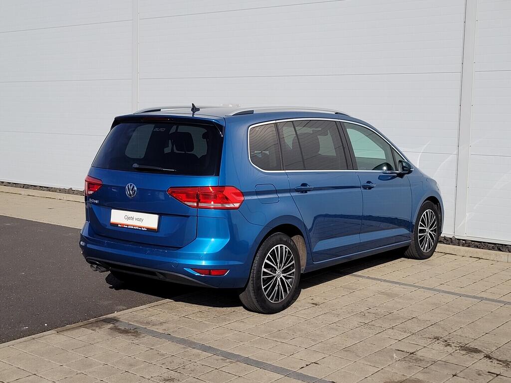 O619V07696_13.webp_TOURAN Comfortline  2.0 TDI 110 kW automat