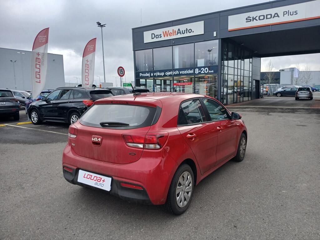 O619V07700_11.webp_RIO  1.2 i 62 kW manuál