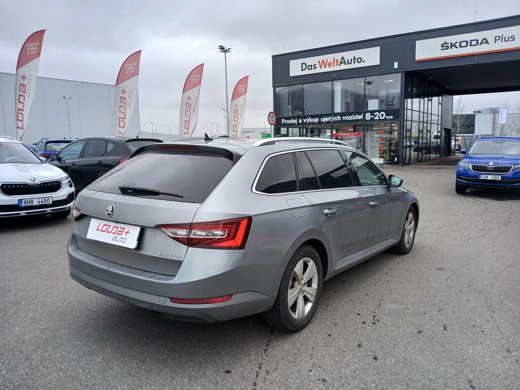 O619V07701_11.webp_SUPERB Style 2.0 TDI 140 kW automat