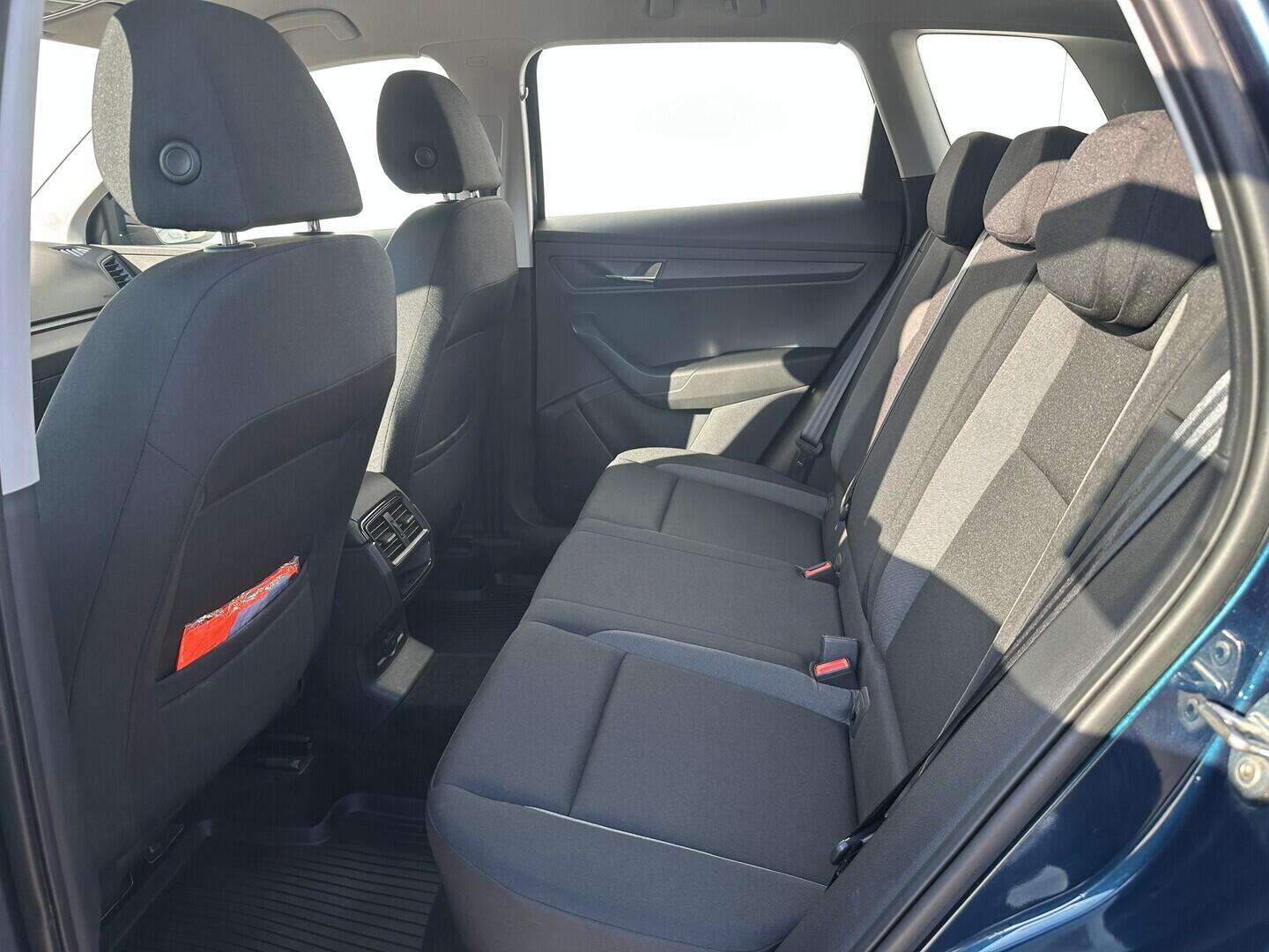 O619V07703_28.webp_KAROQ Active 1.5 TSI 110 kW manuál, DPH