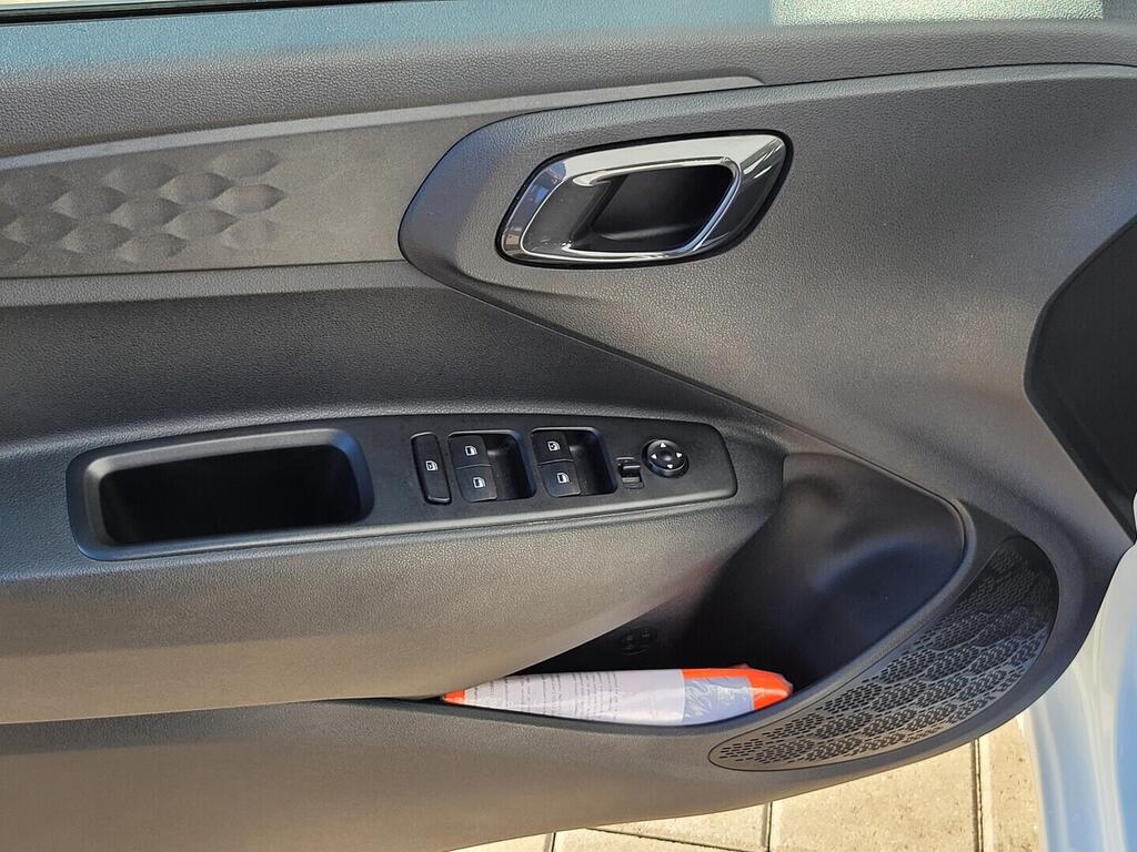 O619V07704_31.webp_I10 Style 1.2 	G4LF 62 kW automat, DPH