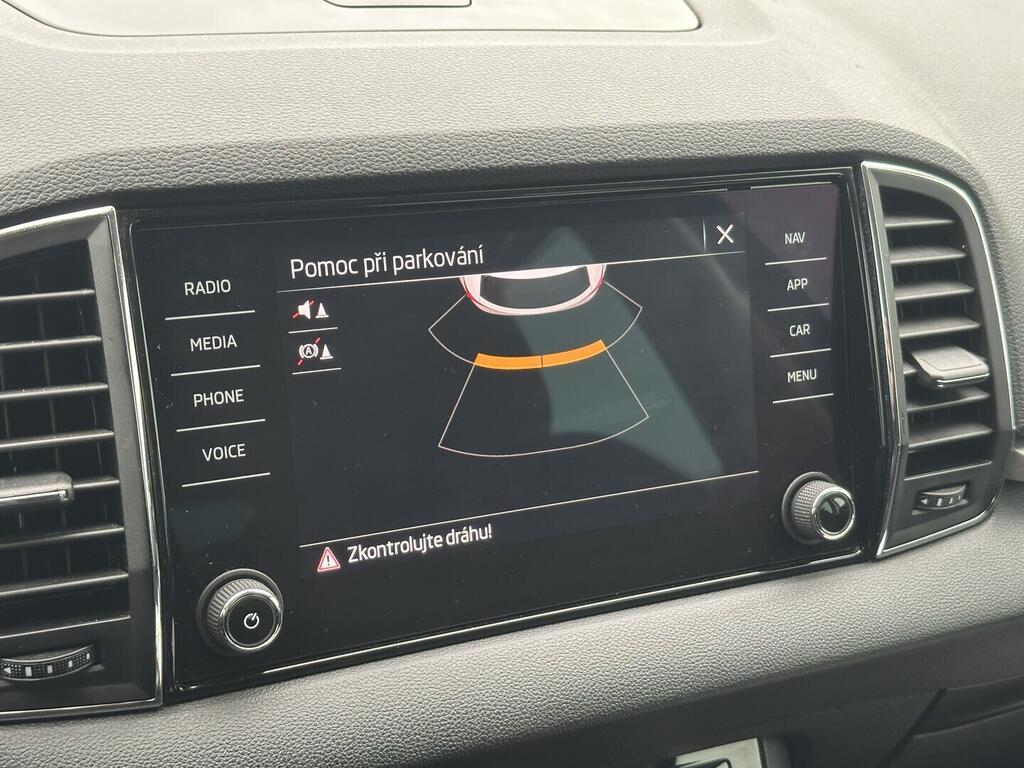 O619V07710_28.webp_KAROQ Ambition 1.5 TSI 110 kW automat