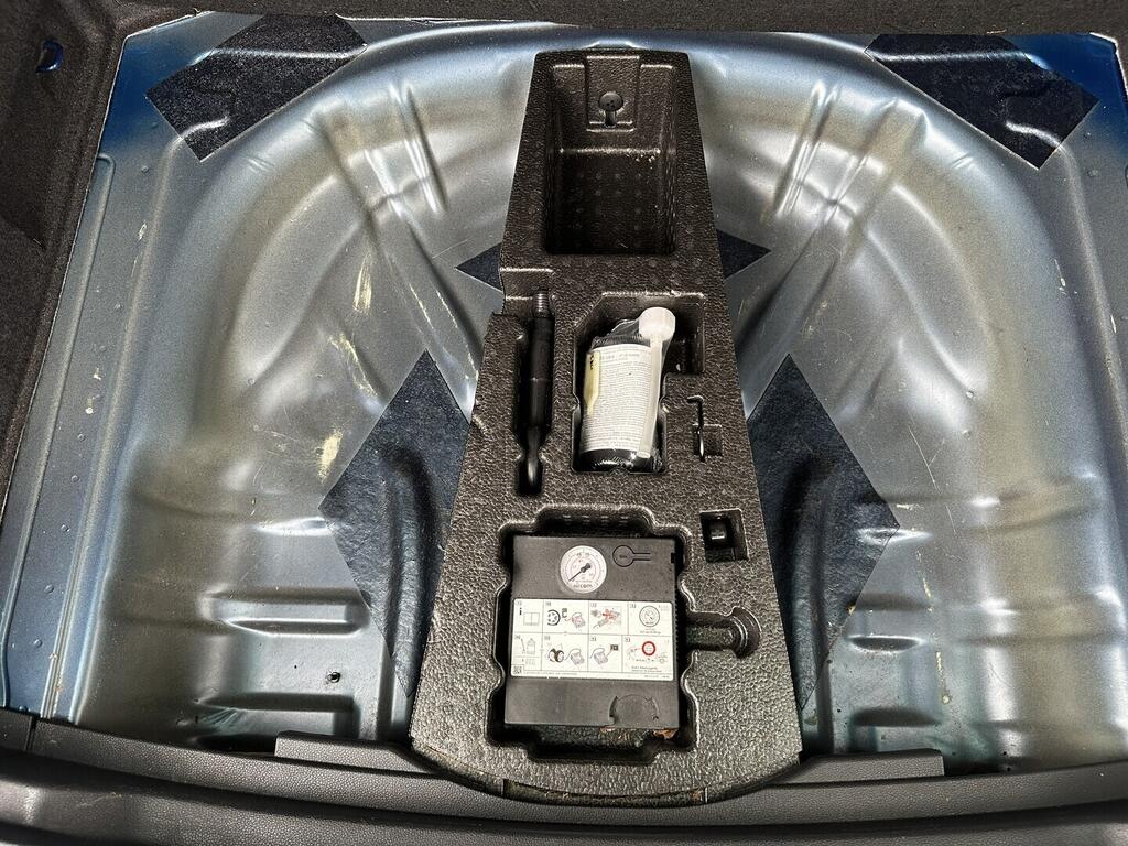 O619V07710_32.webp_KAROQ Ambition 1.5 TSI 110 kW automat