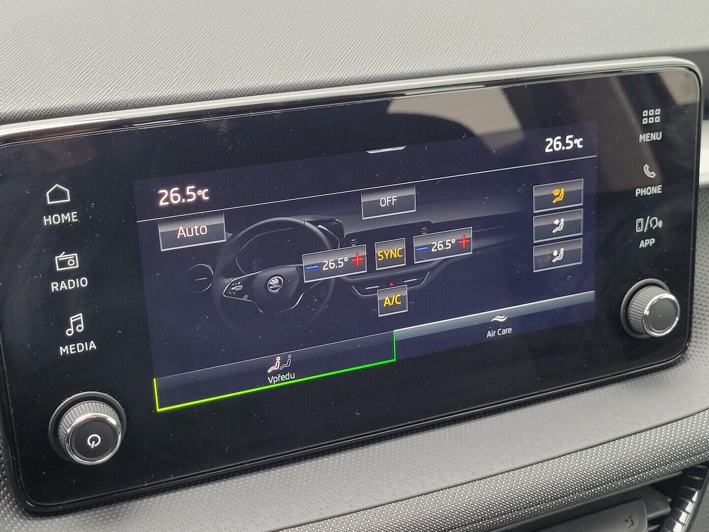 O619V07713_25.webp_FABIA Selection 1.0 TSI 70 kW manuál, DPH