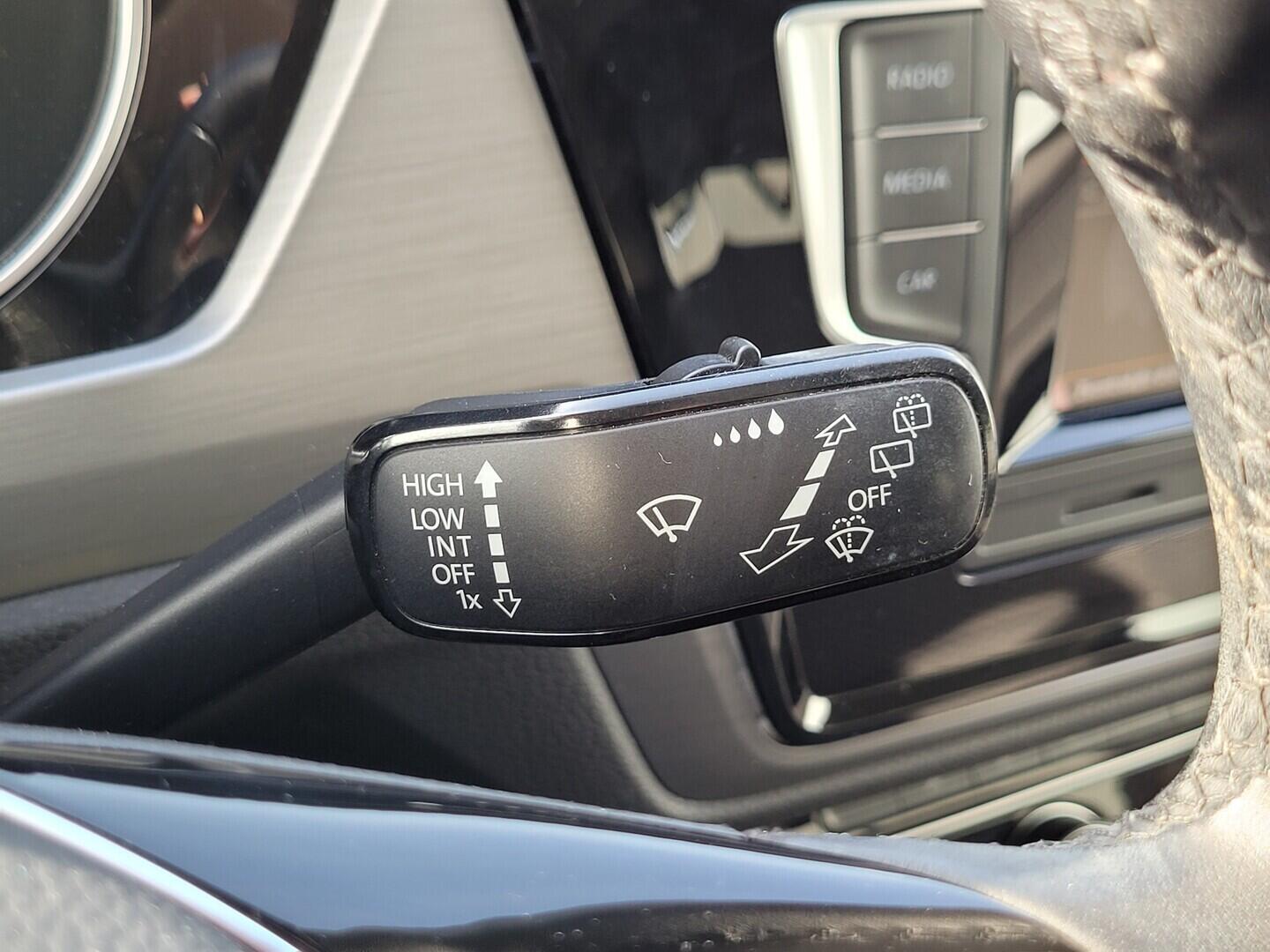 O619V07714_24.webp_TOURAN Comfortline  1.6 TDI 81 kW manuál