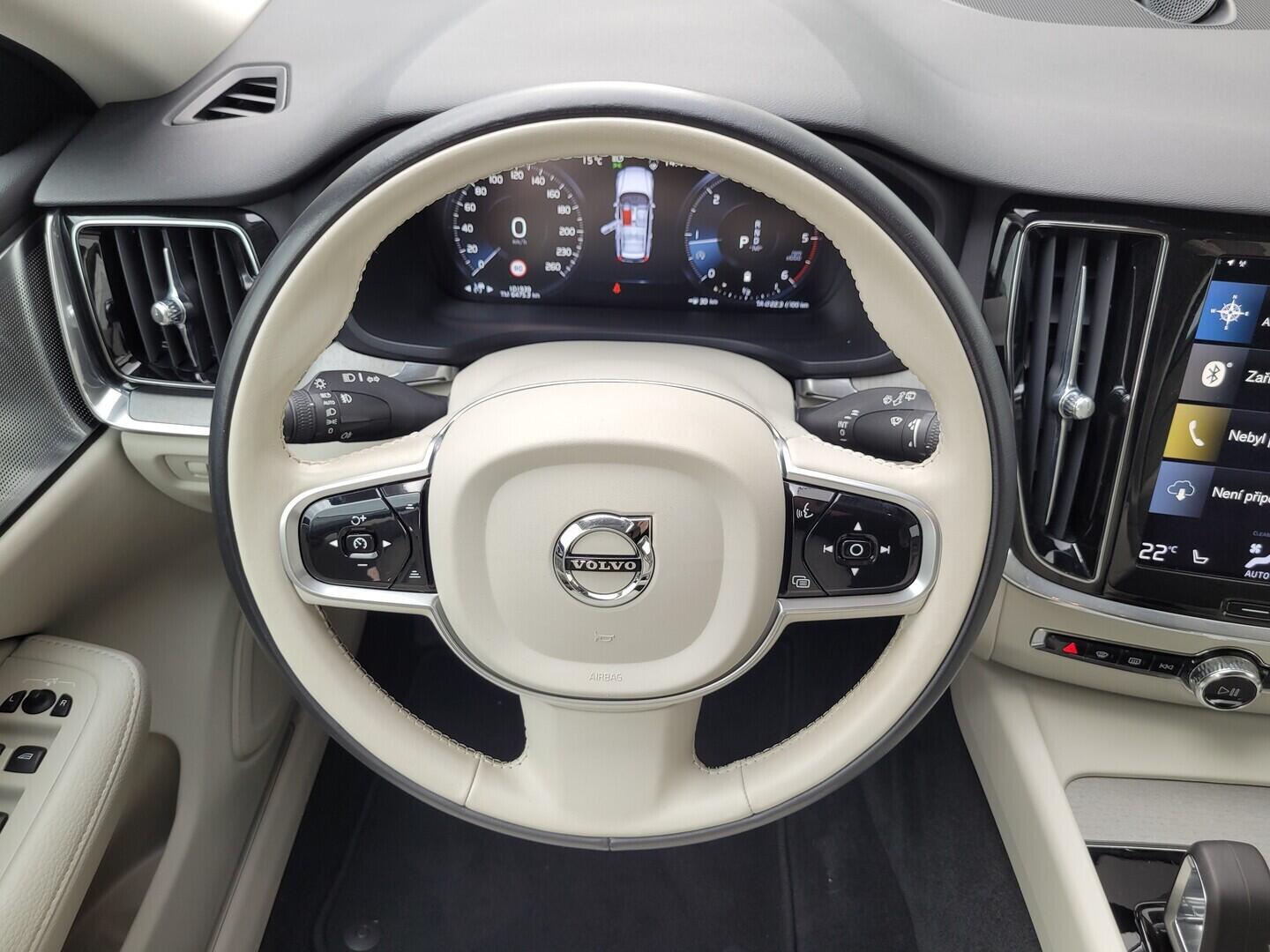 O619V07715_20.webp_V60 Cross Country AWD 2.0 B4 145 kW automat, DPH