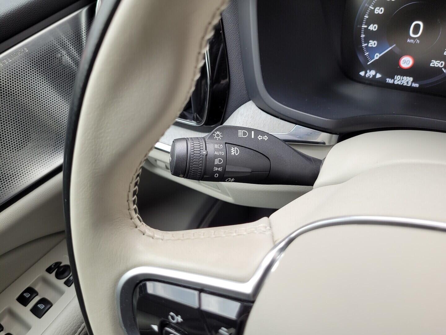 O619V07715_23.webp_V60 Cross Country AWD 2.0 B4 145 kW automat, DPH