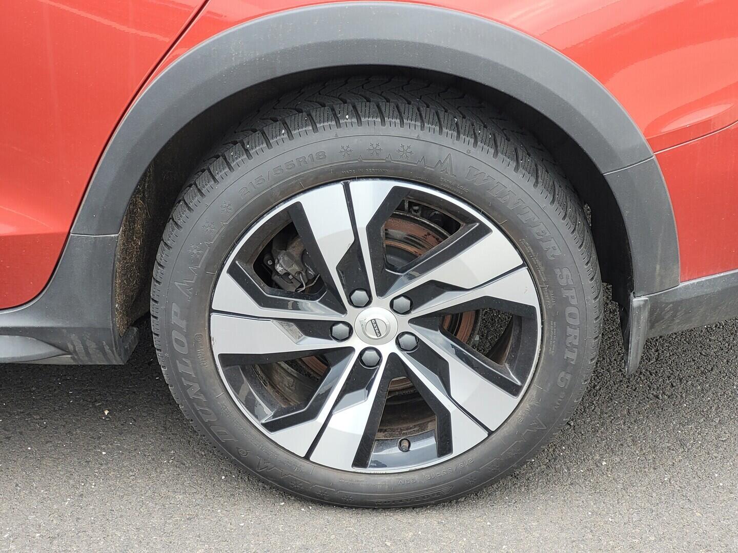 O619V07715_31.webp_V60 Cross Country AWD 2.0 B4 145 kW automat, DPH