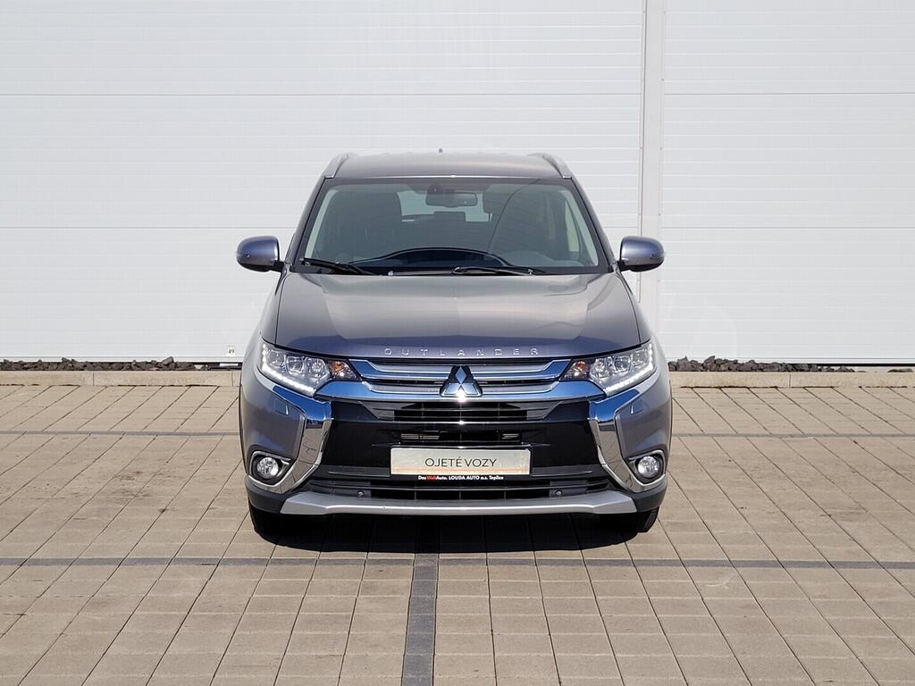 O619V07719_11.webp_OUTLANDER Intense 2.0 MIVEC 110 kW automat, DPH