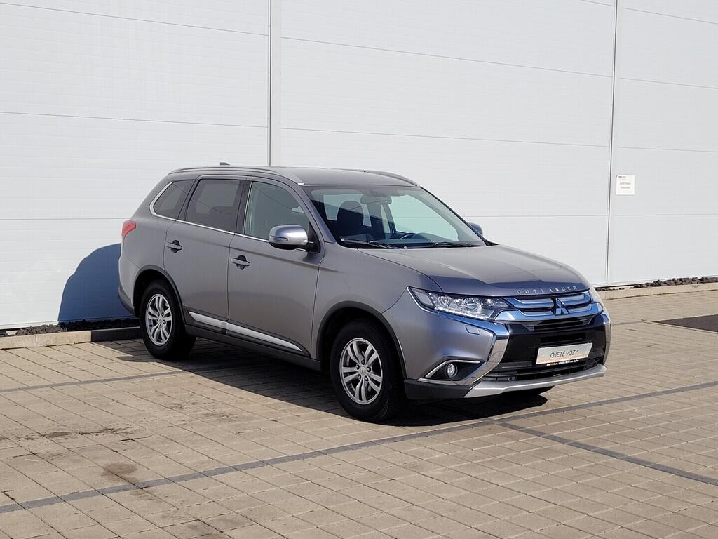 O619V07719_12.webp_OUTLANDER Intense 2.0 MIVEC 110 kW automat, DPH