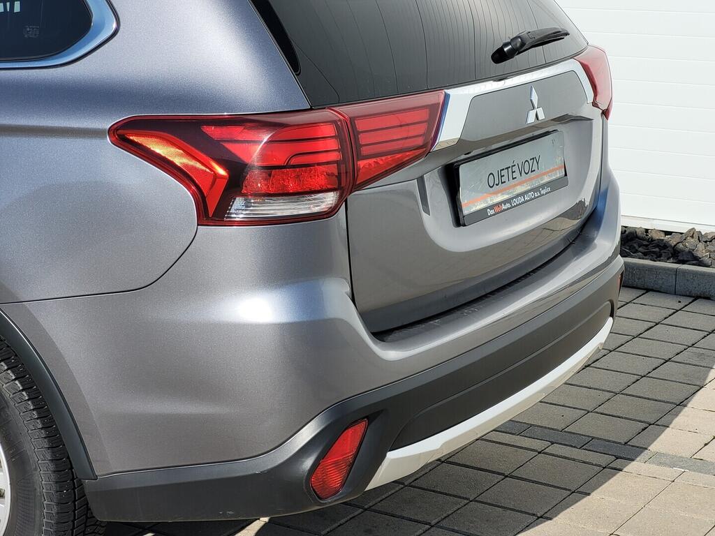 O619V07719_29.webp_OUTLANDER Intense 2.0 MIVEC 110 kW automat, DPH