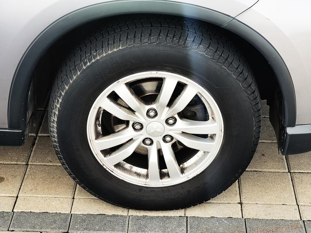 O619V07719_30.webp_OUTLANDER Intense 2.0 MIVEC 110 kW automat, DPH