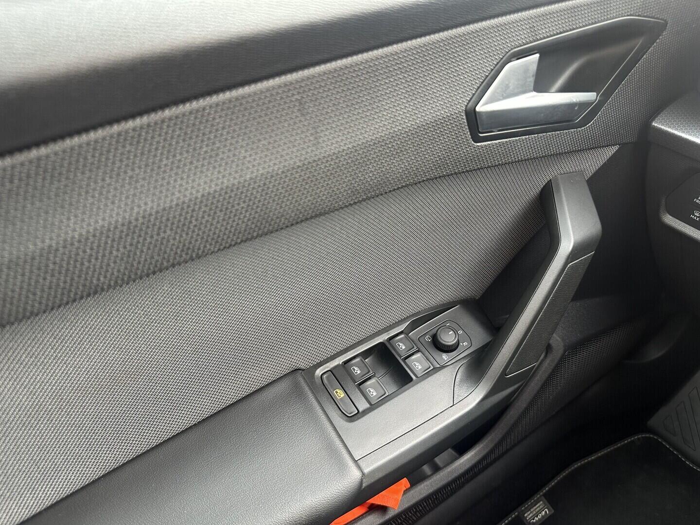 O619V07722_21.webp_LEON Style 1.5 TSI 85 kW automat, DPH