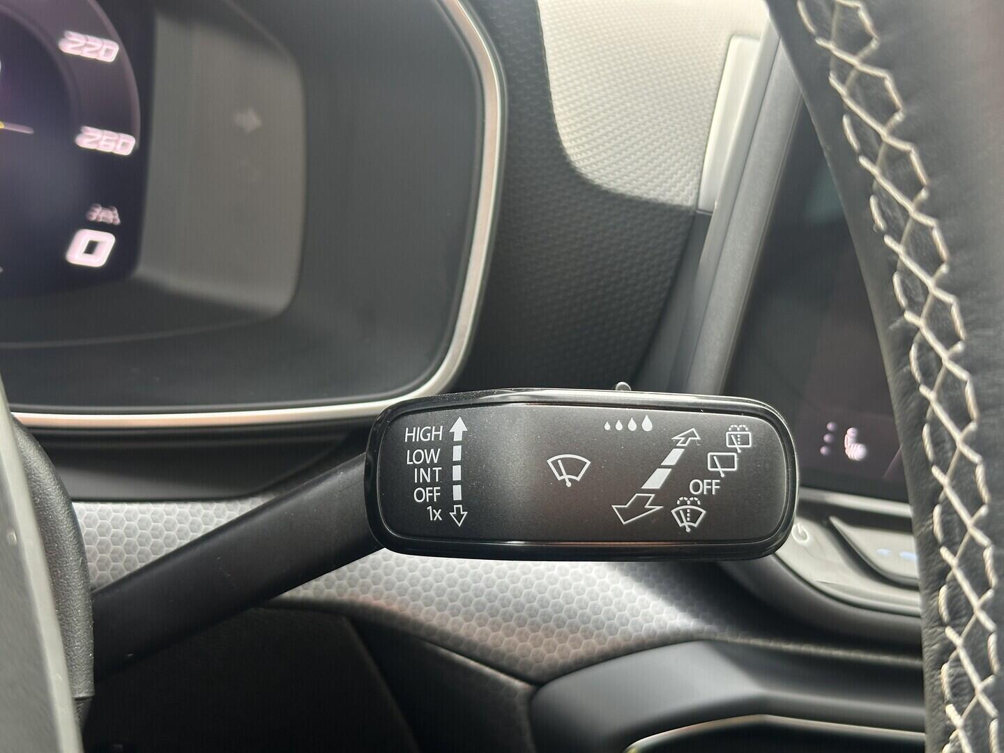 O619V07722_23.webp_LEON Style 1.5 TSI 85 kW automat, DPH