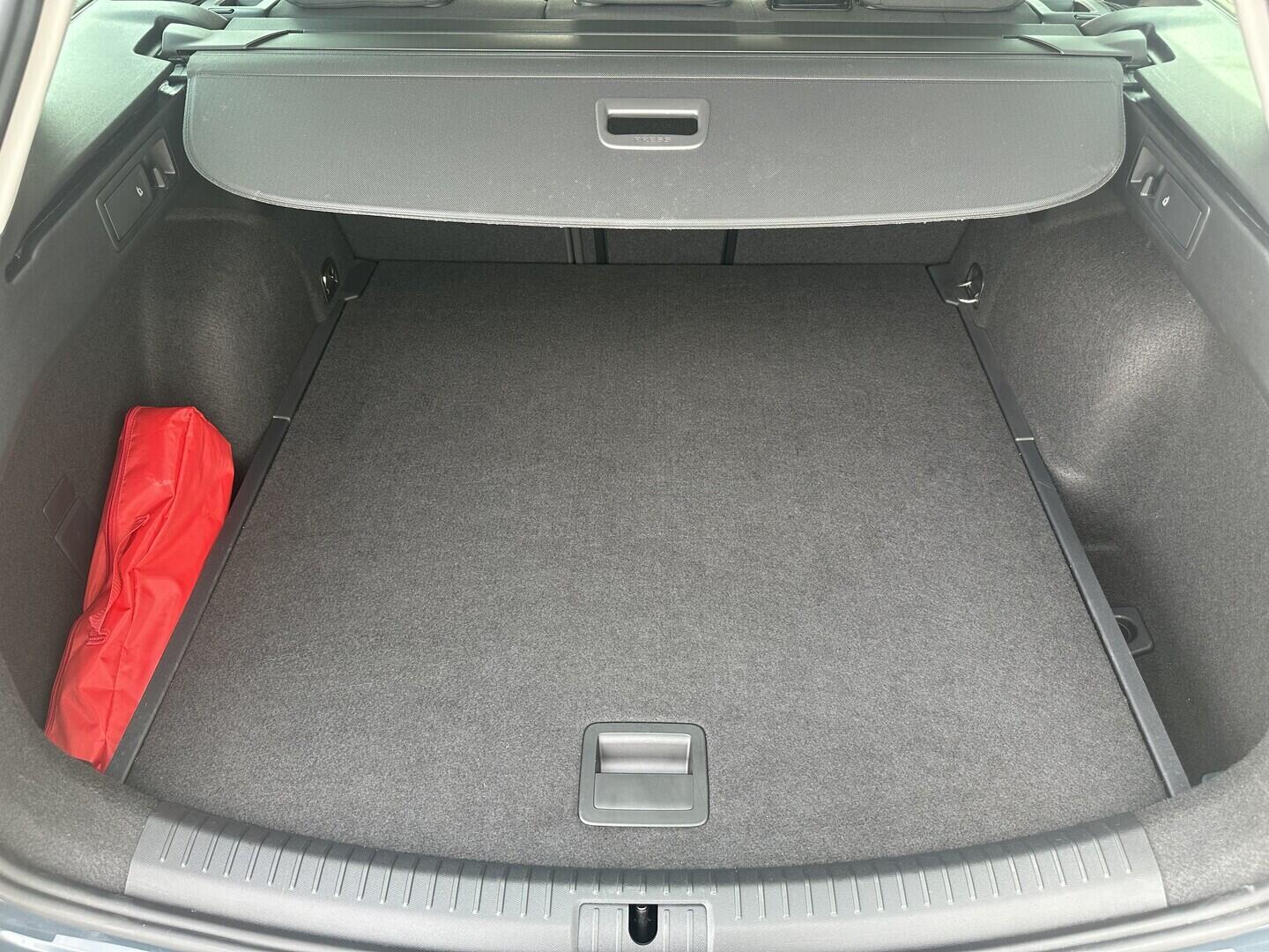 O619V07722_31.webp_LEON Style 1.5 TSI 85 kW automat, DPH