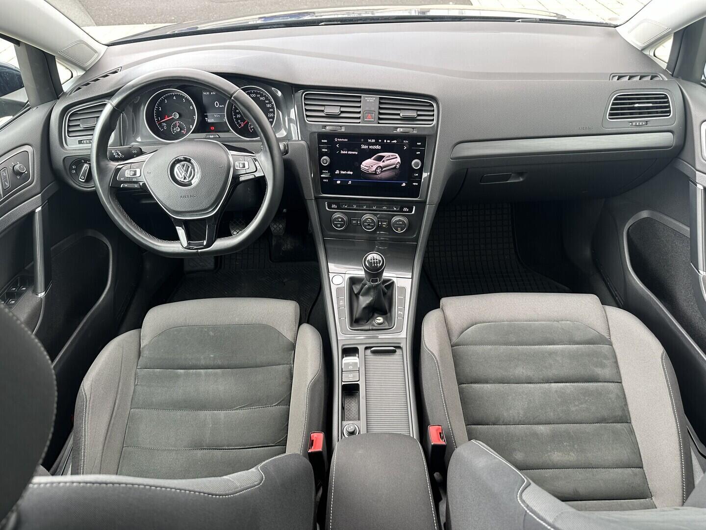 O619V07728_18.webp_GOLF Maraton Edition 1.4 TSI 92 kW manuál