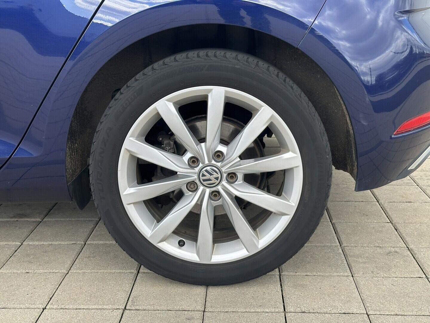 O619V07728_30.webp_GOLF Maraton Edition 1.4 TSI 92 kW manuál