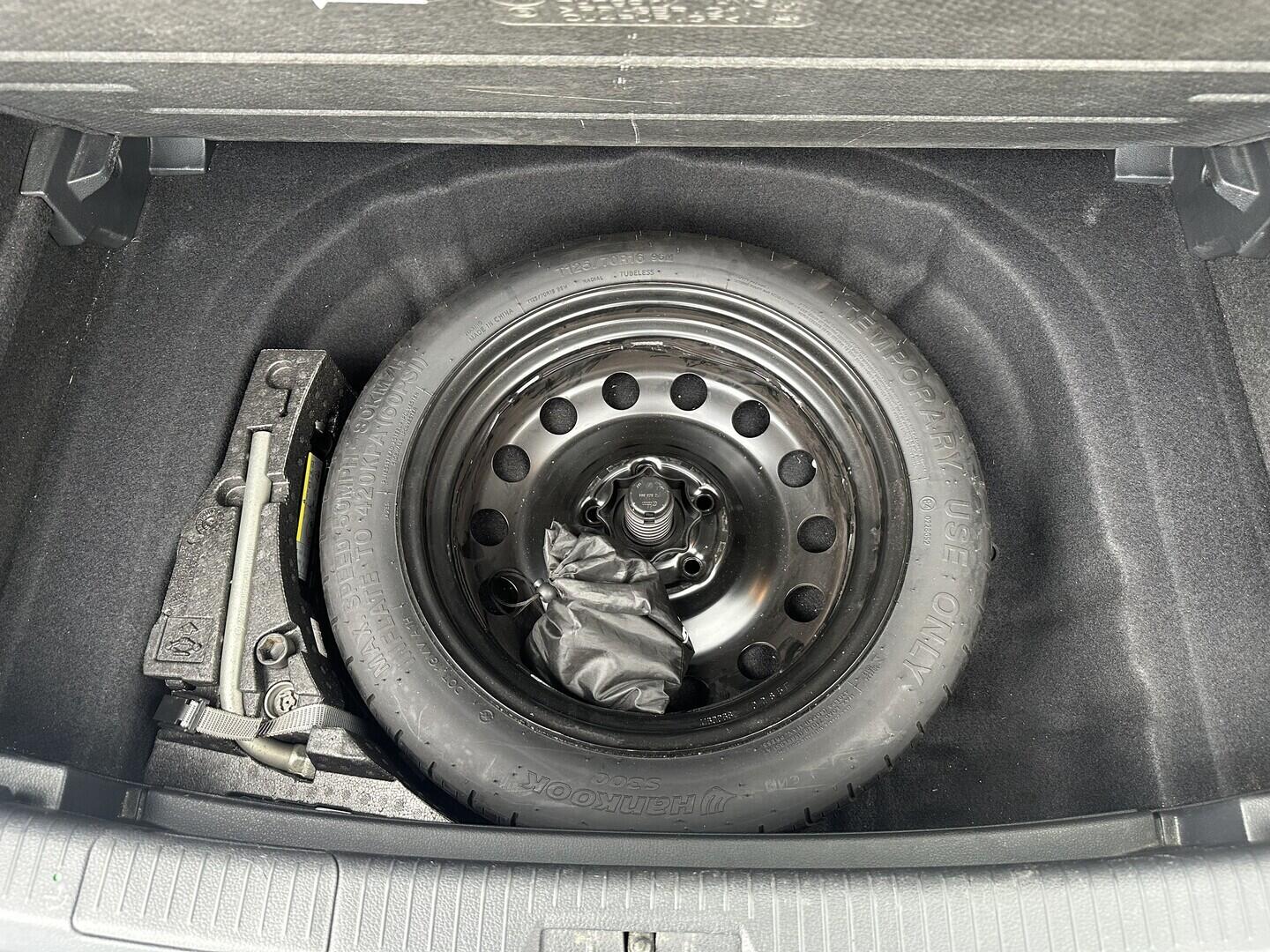 O619V07728_32.webp_GOLF Maraton Edition 1.4 TSI 92 kW manuál