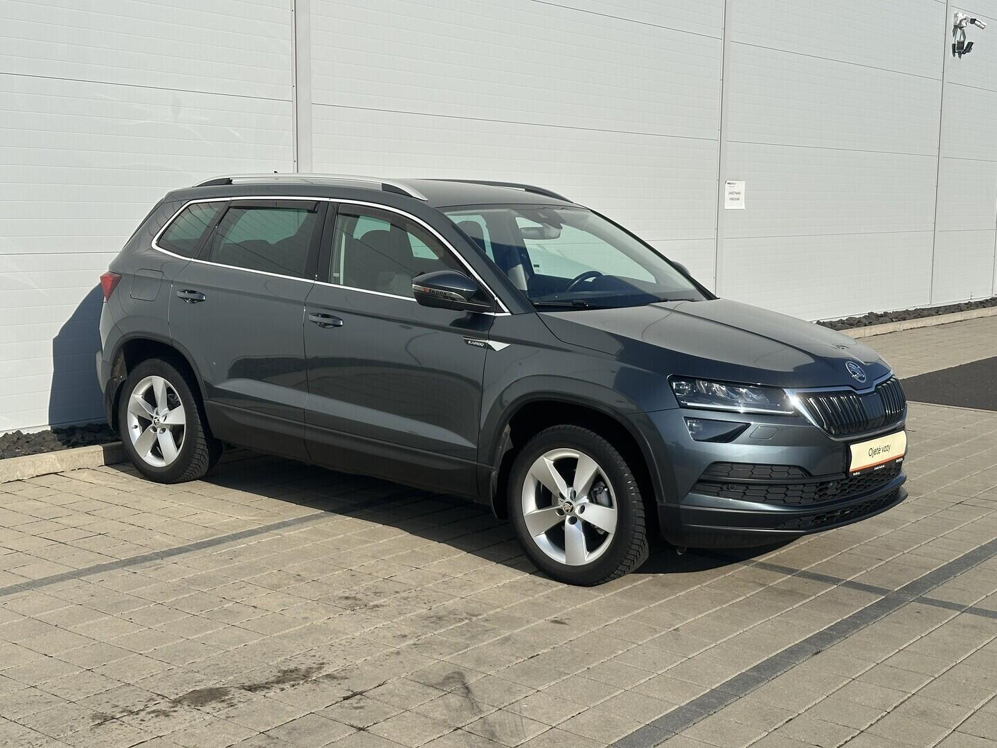 O619V07732_12.webp_KAROQ Style Plus 1.5 TSI 110 kW manuál