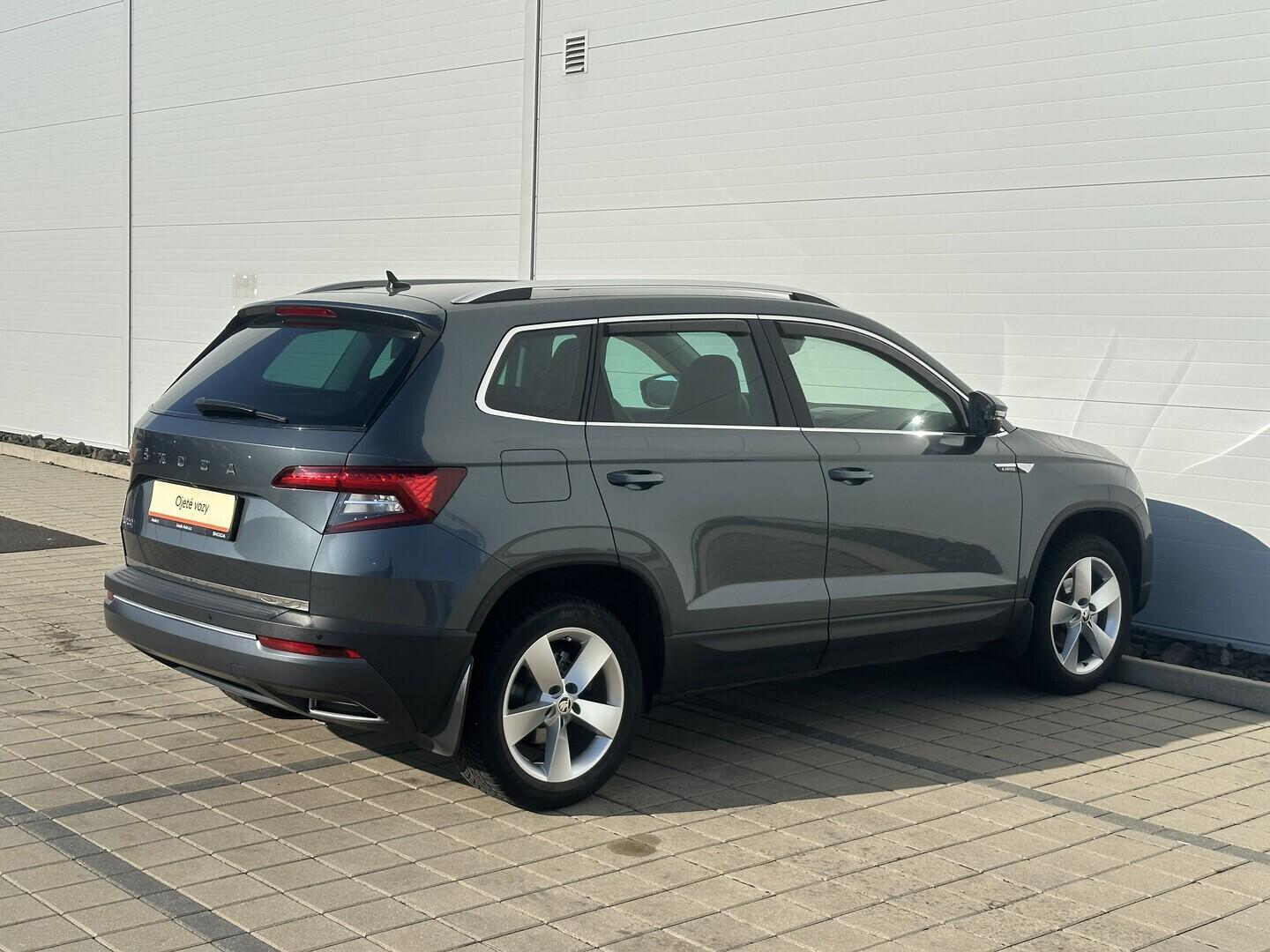 O619V07732_14.webp_KAROQ Style Plus 1.5 TSI 110 kW manuál