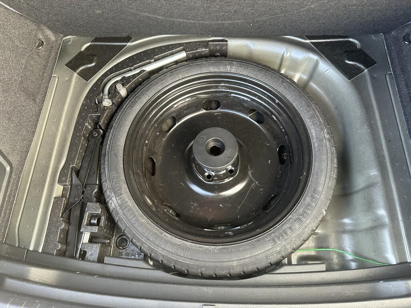 O619V07732_32.webp_KAROQ Style Plus 1.5 TSI 110 kW manuál