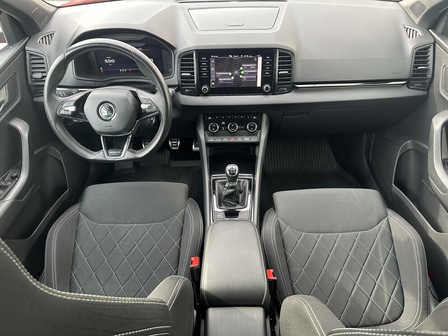 O619V07737_18.webp_KAROQ SportLine 1.5 TSI 110 kW manuál