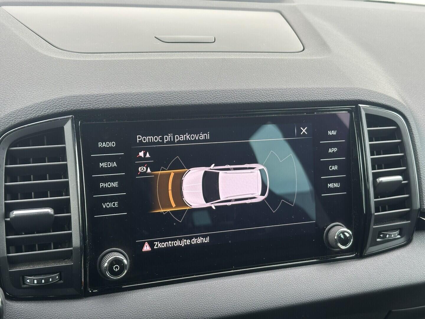 O619V07737_26.webp_KAROQ SportLine 1.5 TSI 110 kW manuál