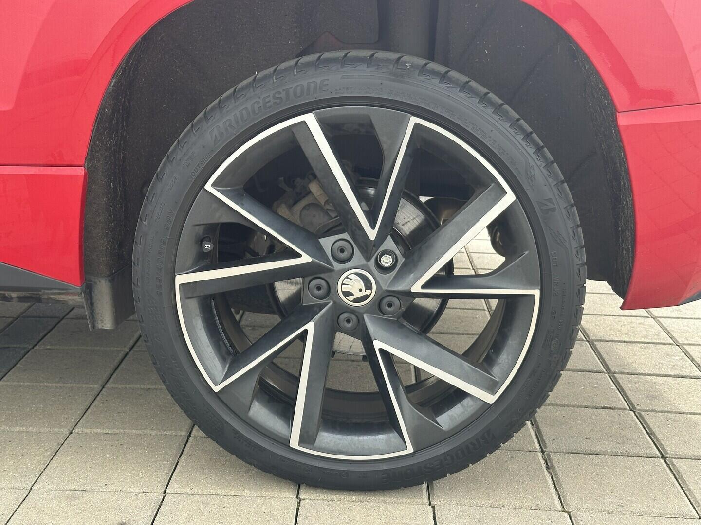 O619V07737_30.webp_KAROQ SportLine 1.5 TSI 110 kW manuál