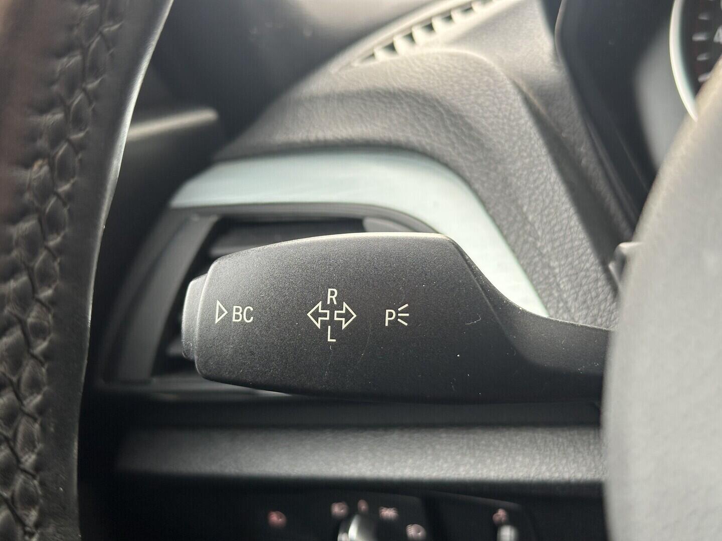 O619V07740_21.webp_120 xDrive Mpaket 2.0 D 135 kW manuál