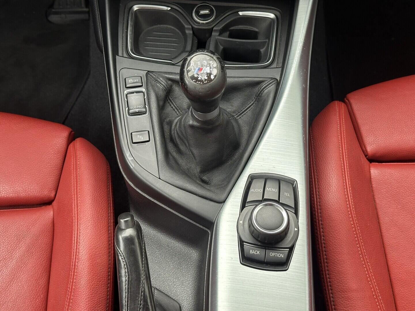 O619V07740_25.webp_120 xDrive Mpaket 2.0 D 135 kW manuál