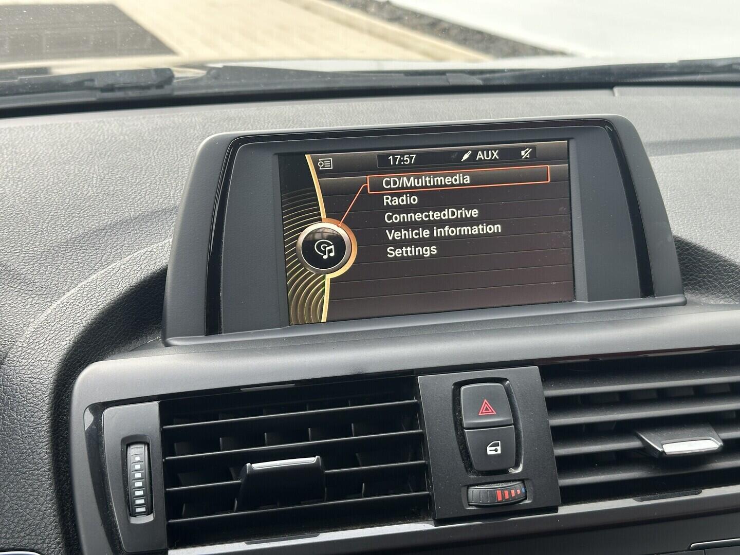 O619V07740_26.webp_120 xDrive Mpaket 2.0 D 135 kW manuál