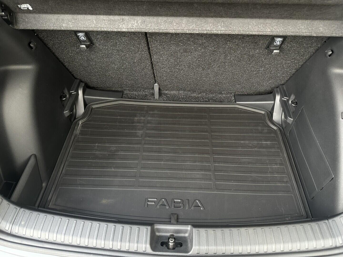 O619V07741_29.webp_FABIA Monte Carlo 1.5 TSI 110 kW automat, DPH