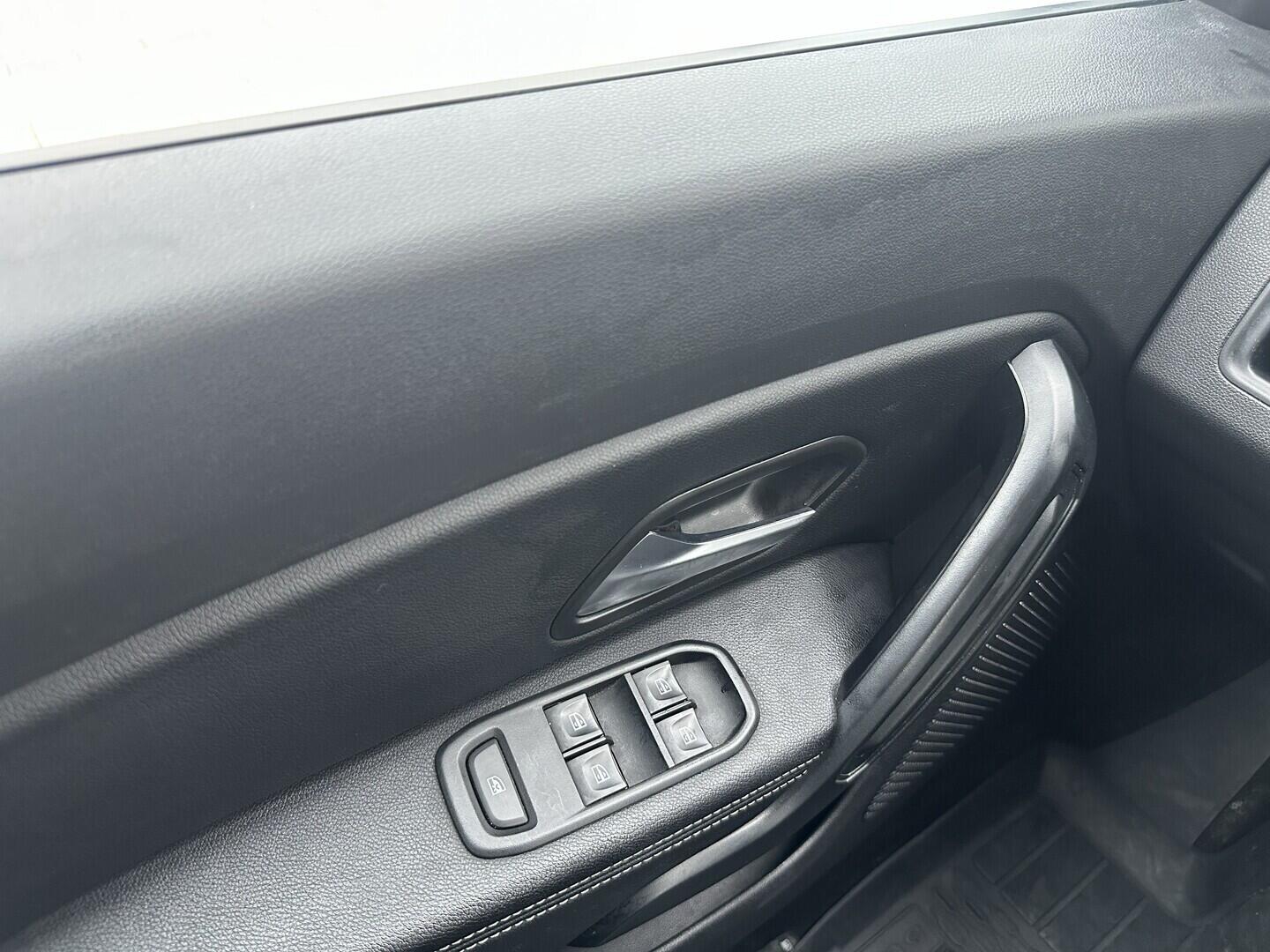 O619V07748_24.webp_DUSTER  1.0 TCe 74 kW manuál