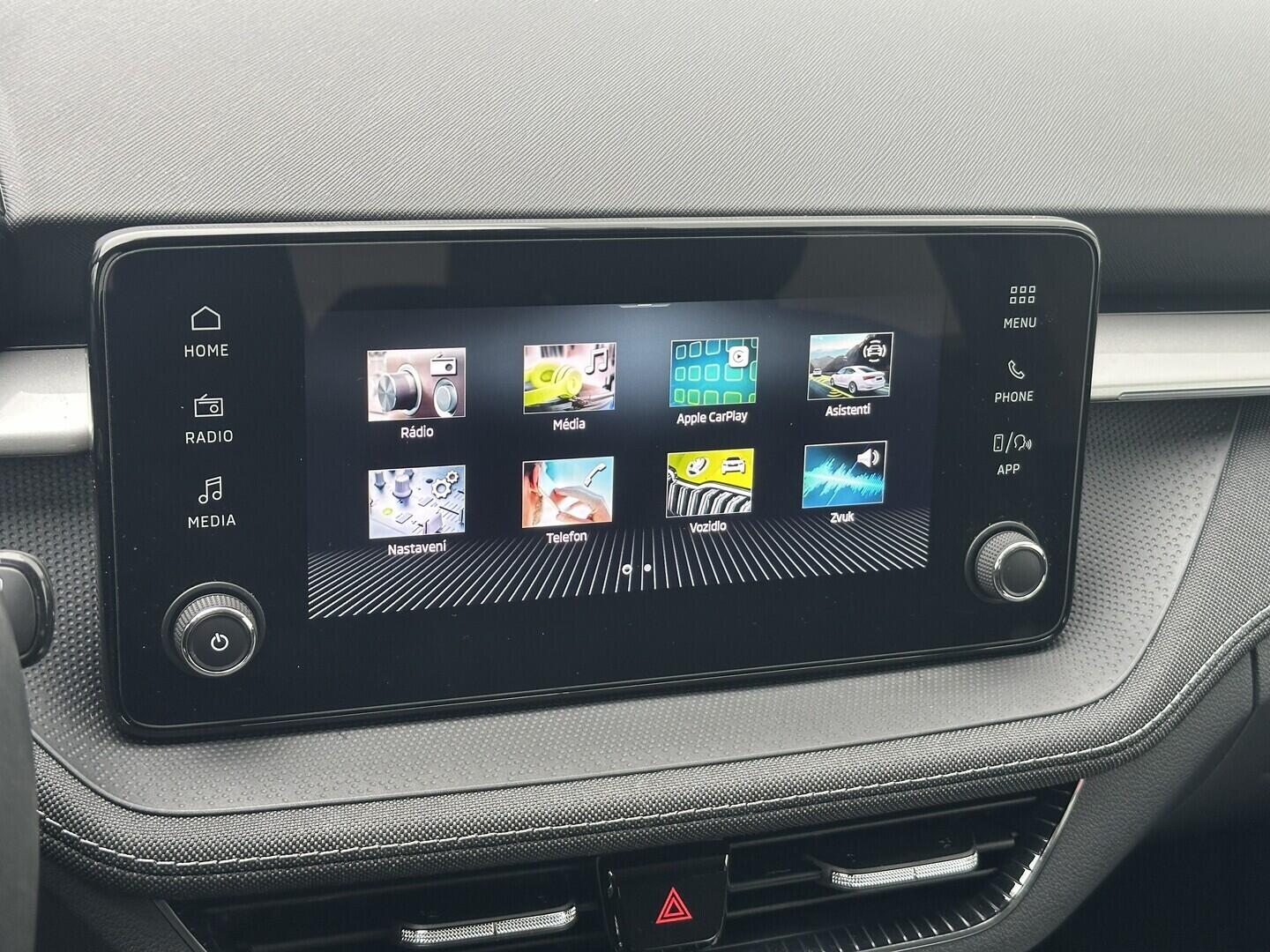 O619V07757_25.webp_FABIA Top Selection 1.0 TSI 85 kW automat, DPH