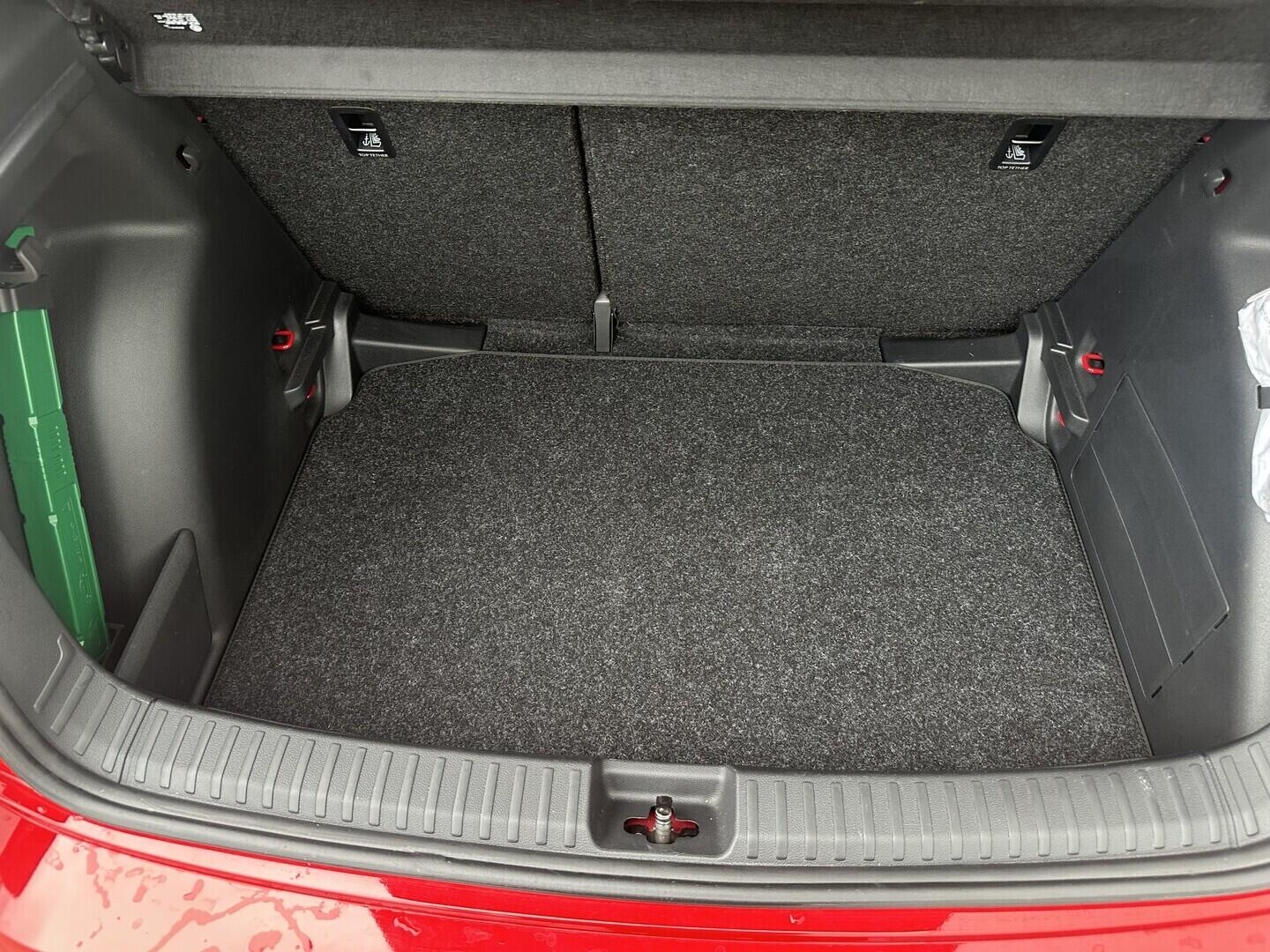 O619V07757_32.webp_FABIA Top Selection 1.0 TSI 85 kW automat, DPH