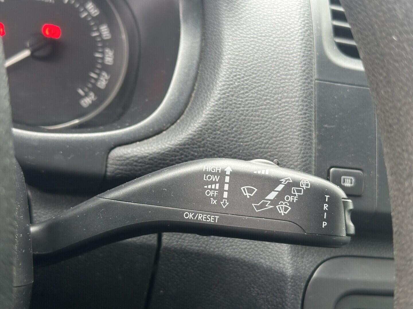 O619V07762_22.webp_FABIA Ambiente 1.2 HTP 44 kW manuál