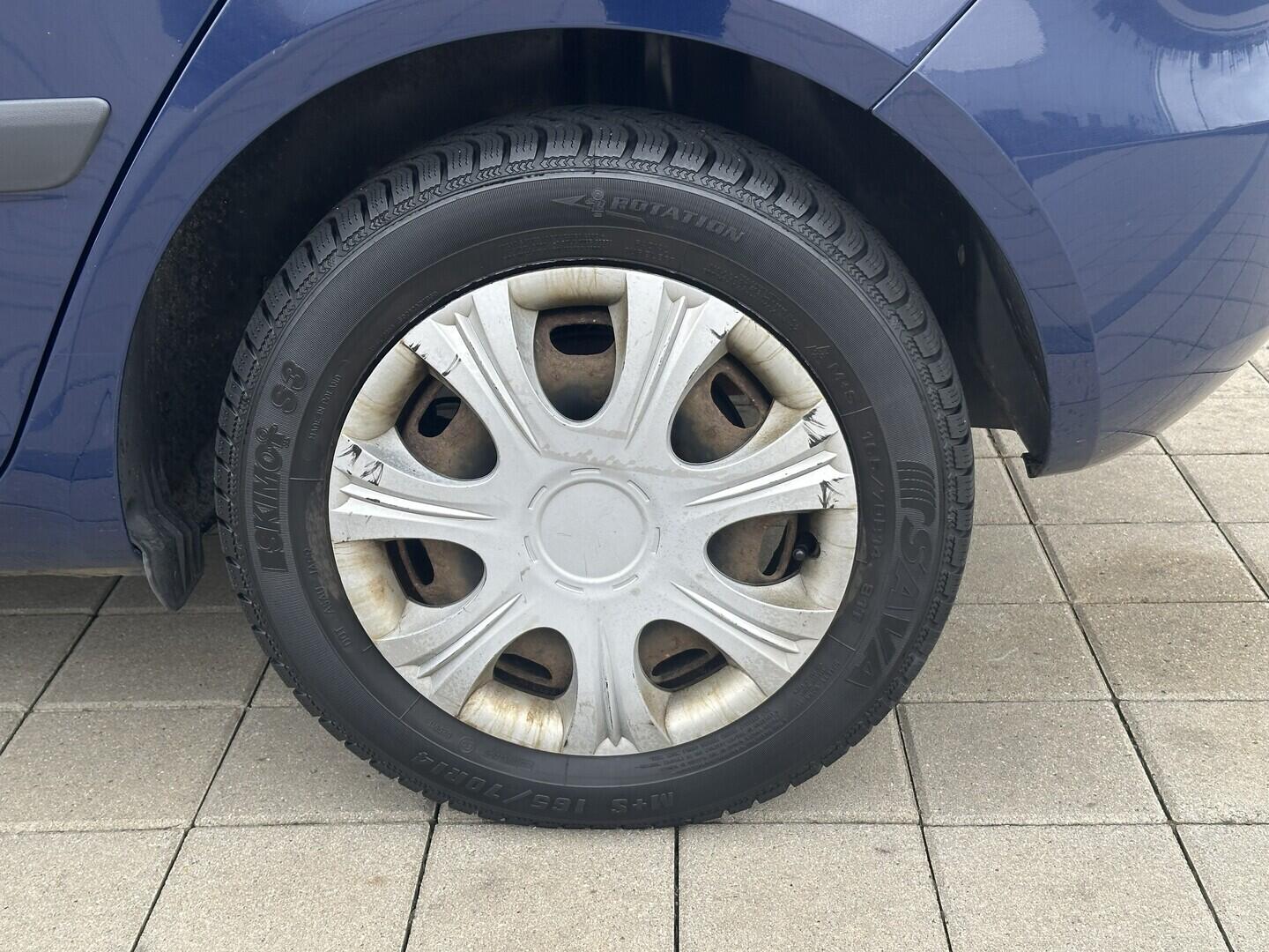 O619V07762_26.webp_FABIA Ambiente 1.2 HTP 44 kW manuál