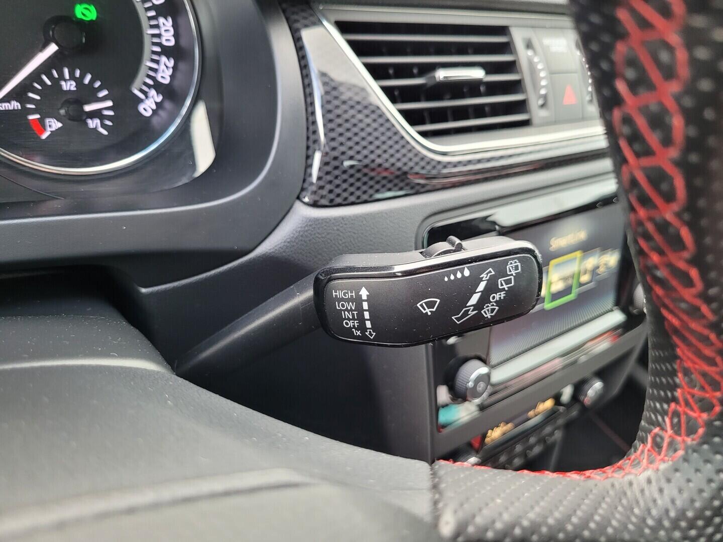 O619V07764_25.webp_RAPID Monte Carlo 1.4 TSI 92 kW automat