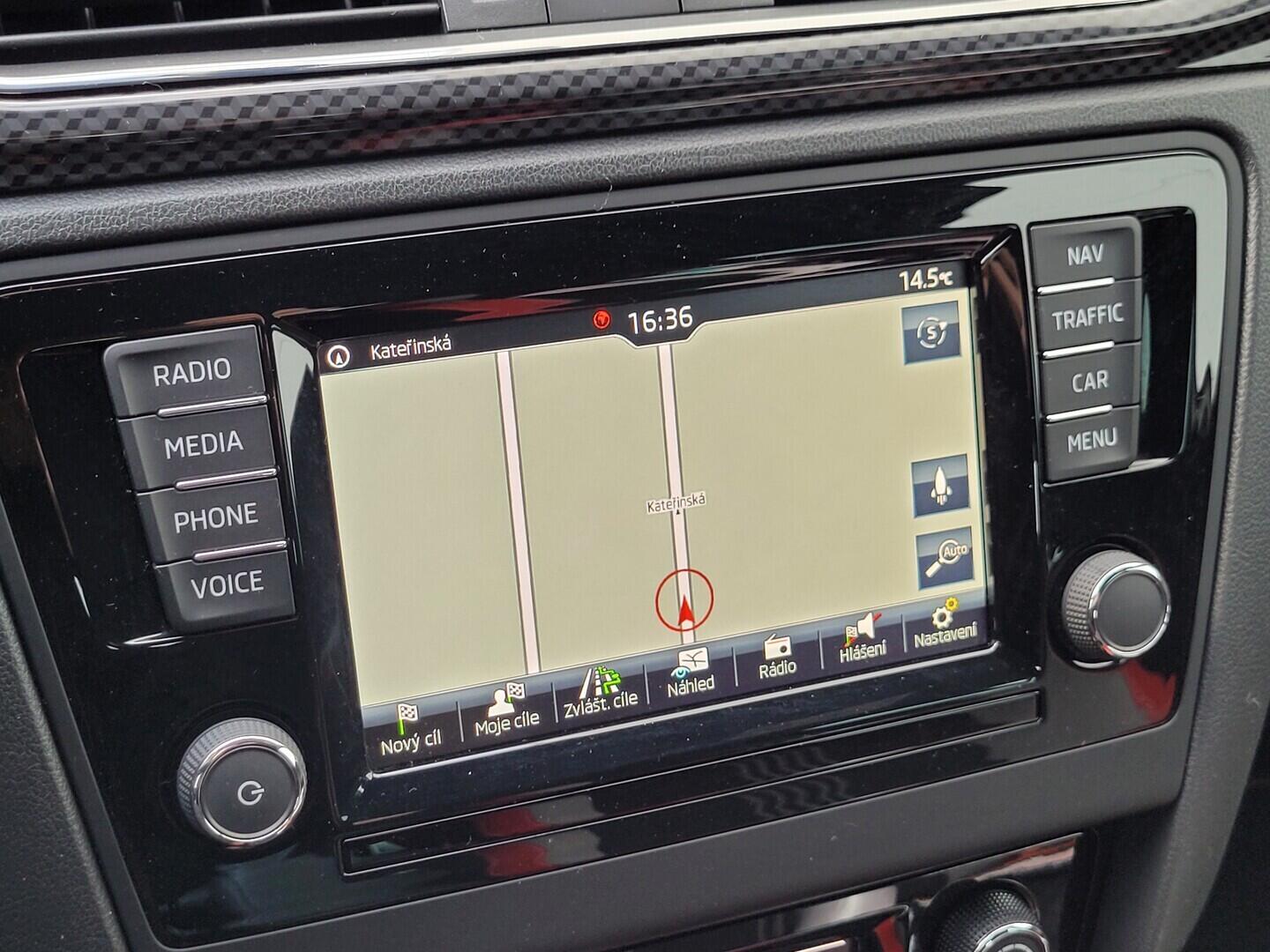 O619V07764_27.webp_RAPID Monte Carlo 1.4 TSI 92 kW automat