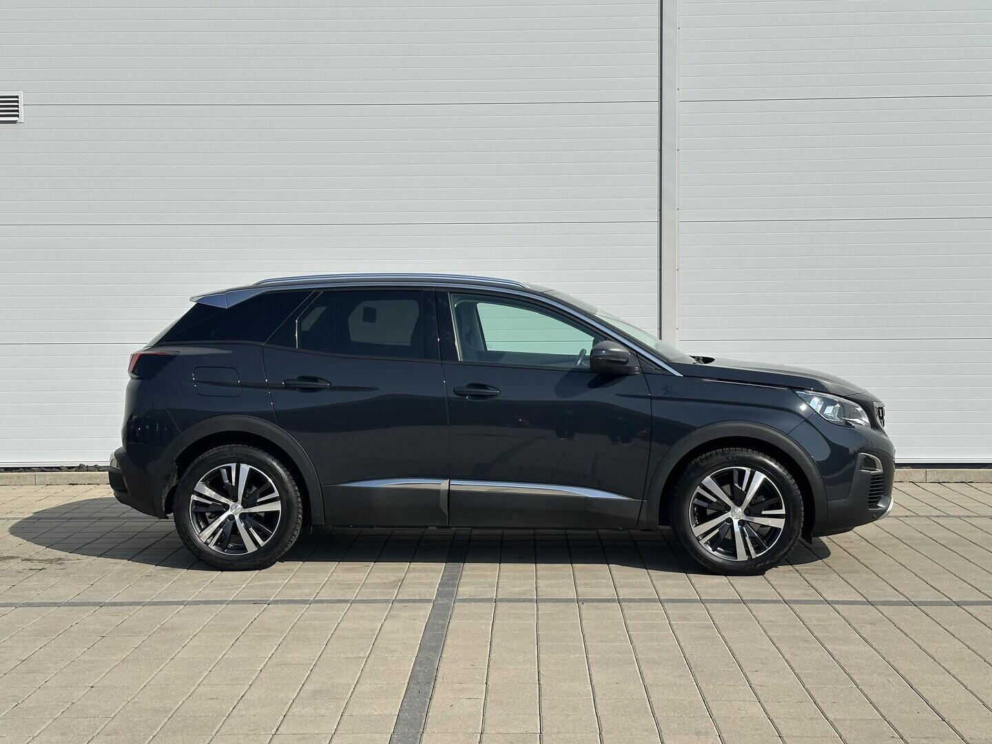 O619V07767_13.webp_3008 Allure 1.5 BlueHDi 96 kW manuál