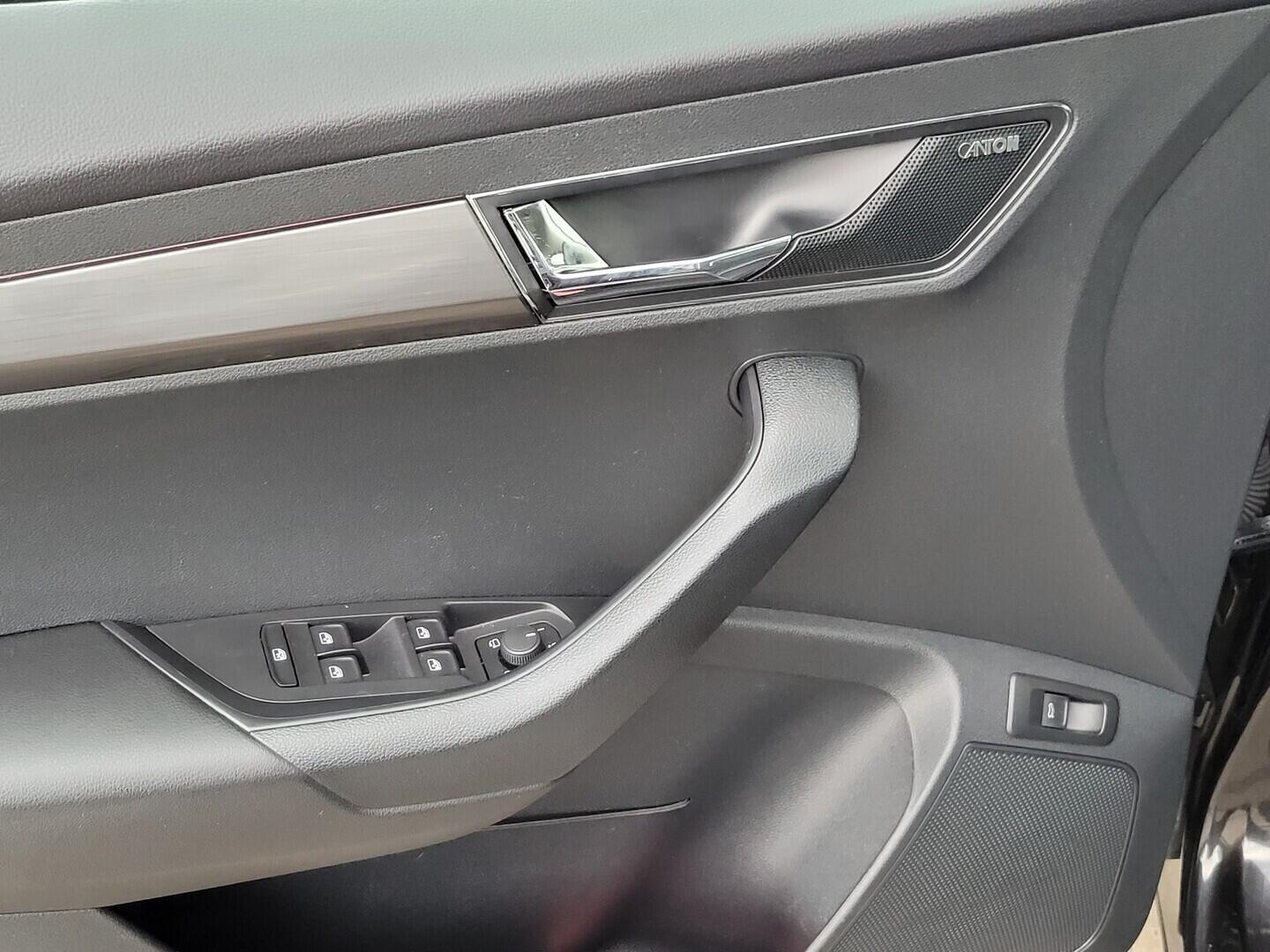 O619V07769_33.webp_KAROQ Style 2.0 TDI 110 kW automat