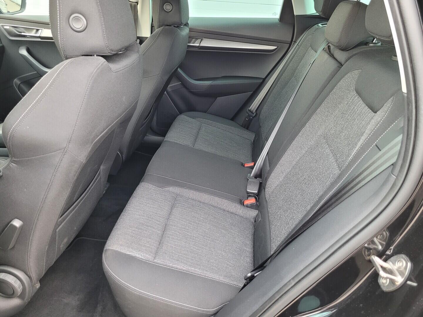 O619V07769_36.webp_KAROQ Style 2.0 TDI 110 kW automat