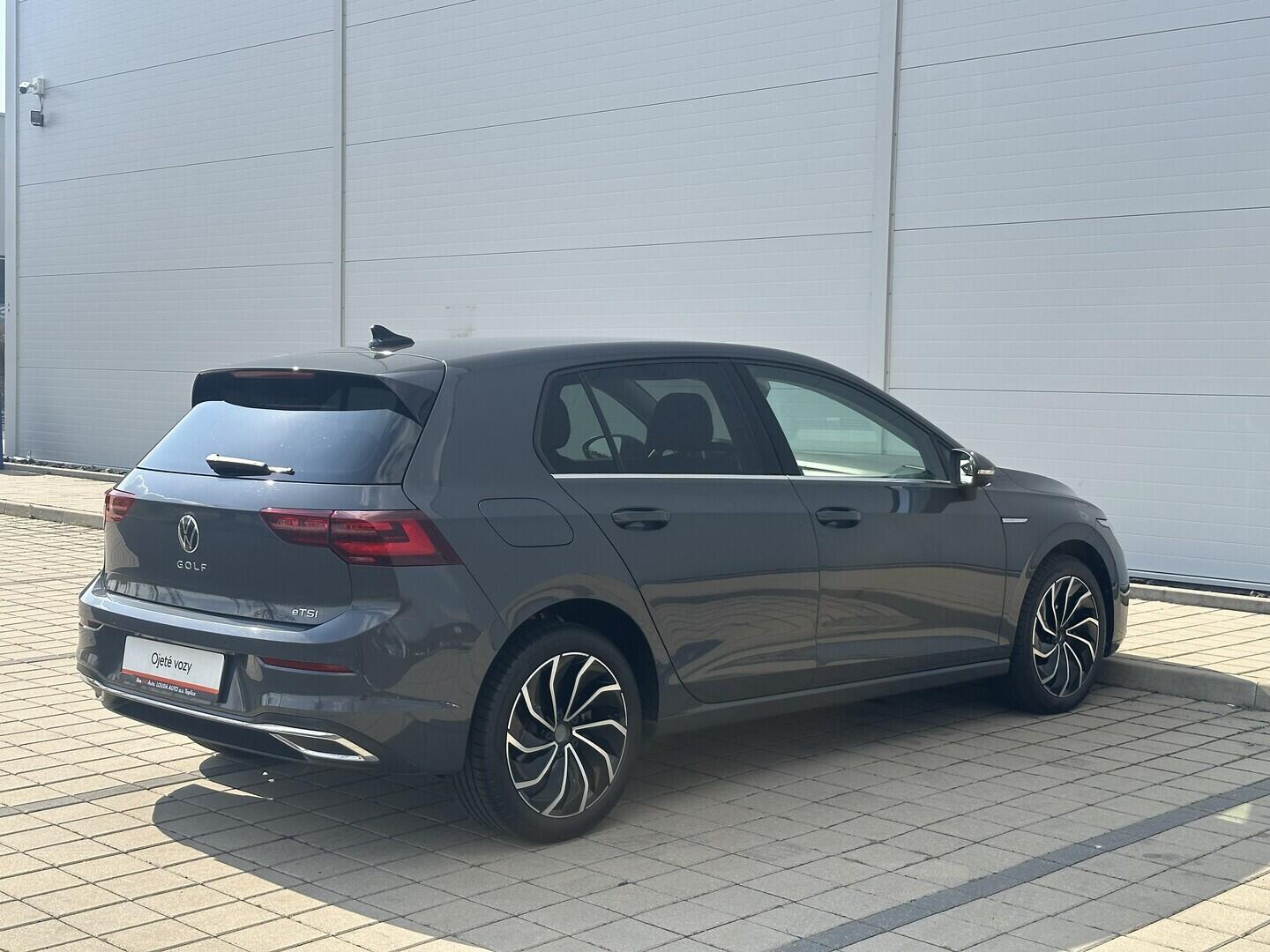 O619V07774_14.webp_GOLF style 1.5 TSI 110 kW automat