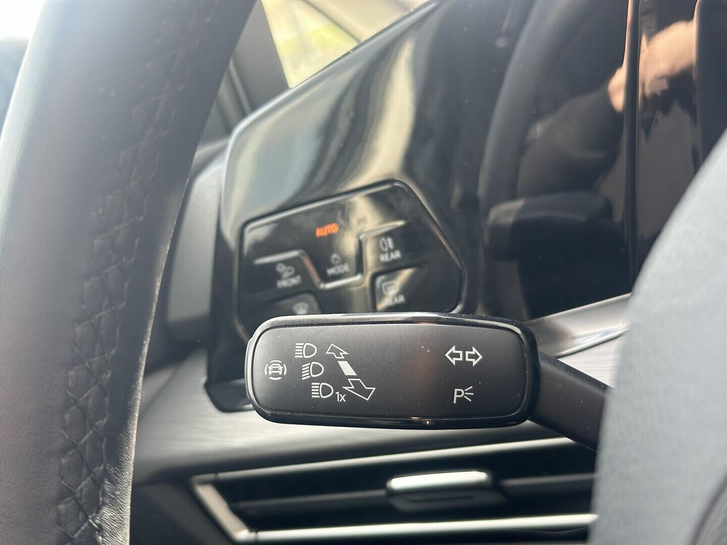 O619V07774_21.webp_GOLF style 1.5 TSI 110 kW automat