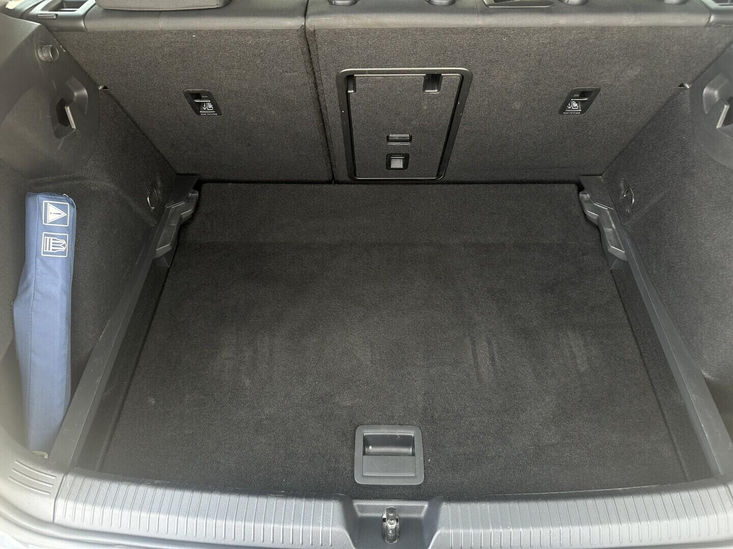 O619V07774_32.webp_GOLF style 1.5 TSI 110 kW automat