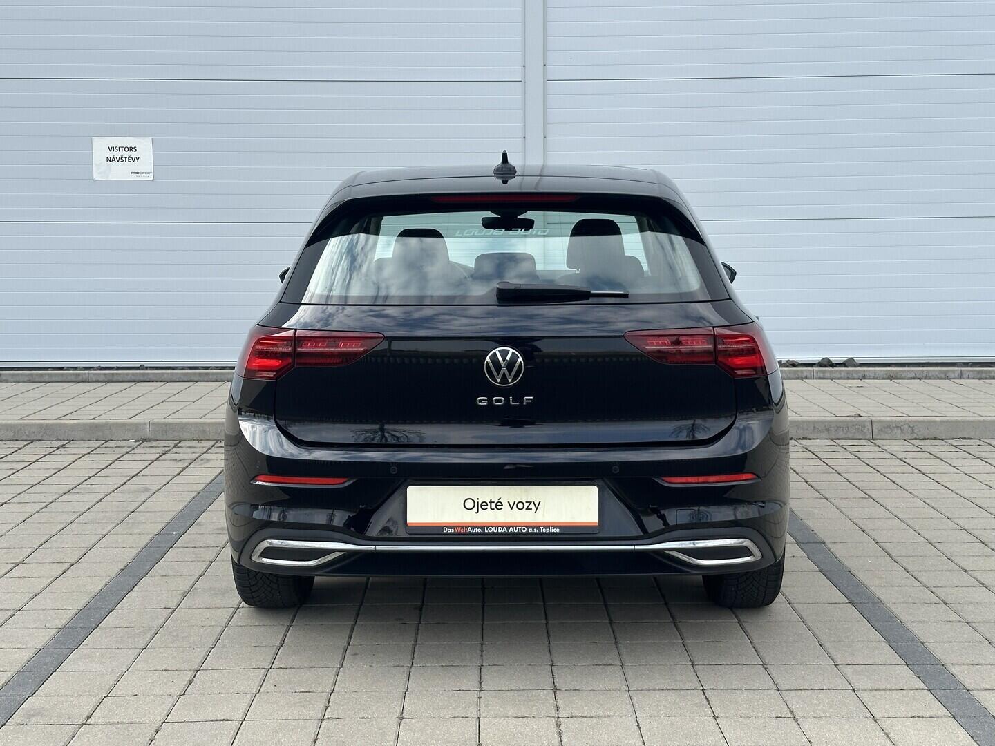 O619V07776_15.webp_GOLF Style 1.5 TSI 110 kW manuál