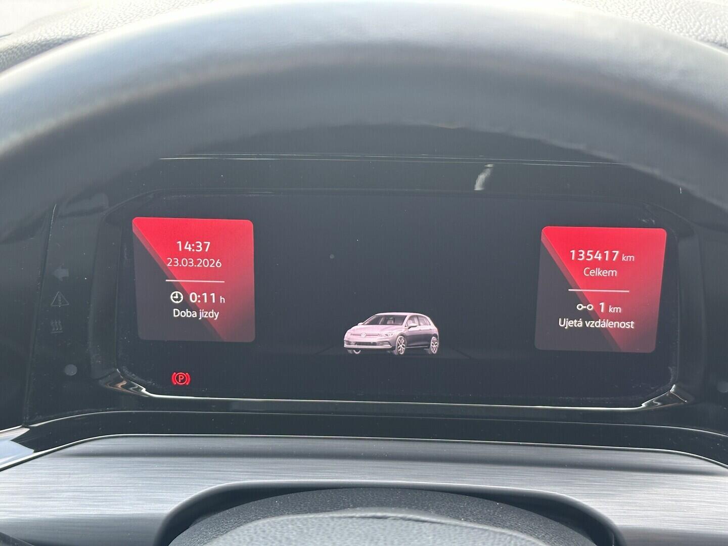 O619V07776_19.webp_GOLF Style 1.5 TSI 110 kW manuál