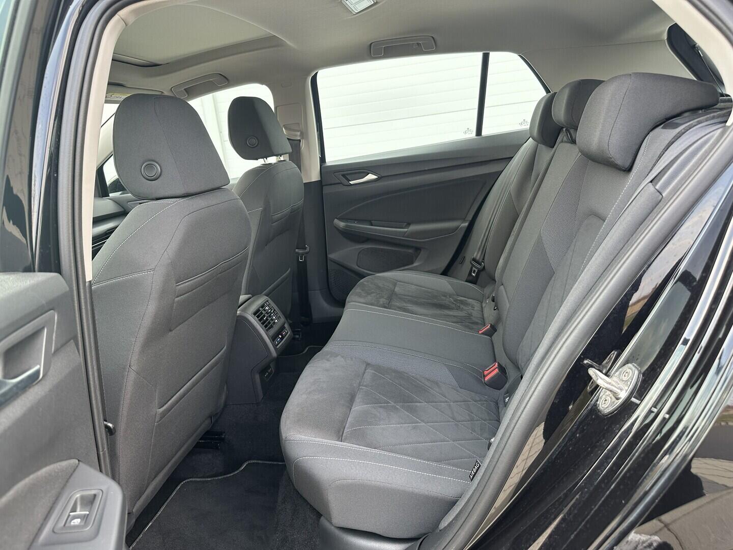 O619V07776_29.webp_GOLF Style 1.5 TSI 110 kW manuál